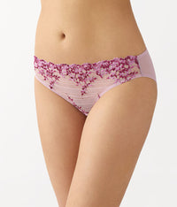 Embrace Lace® Bikini: Keepsake Lilac/Multi