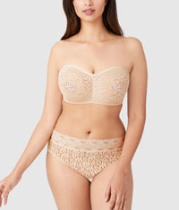 Halo Lace Strapless Underwire Bra: Sand